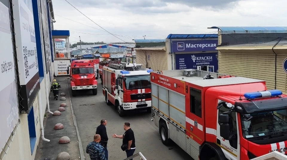 Пожару присвоили повышенный ранг сложности. Фото: ГУ МЧС по Челябинской области