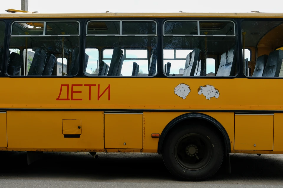 На дороги Ленобласти вышли четыре сотни школьных автобусов