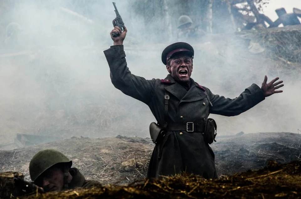 Кадр из фильма "Подольские курсанты".