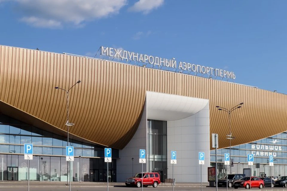 Власти региона надеются, что в 2022 году ремонт аэропорта будет закончен.