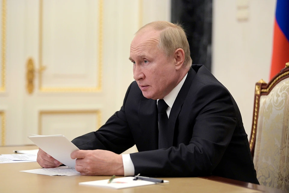 Владимир Путин по видеосвязи провел заседание Совета по развитию физкультуры и спорта. Президент обсудил результаты нашего выступления в Токио. Фото: Алексей Дружинин/пресс-служба президента РФ/ТАСС