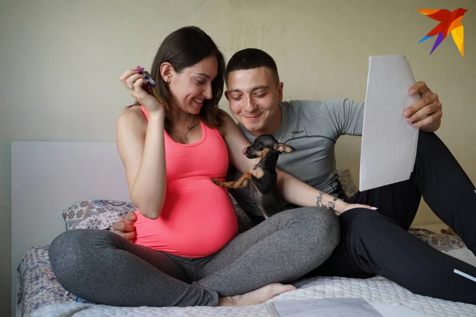 Молодым семьям, которые долго ждут помощь, сохранят на нее право.