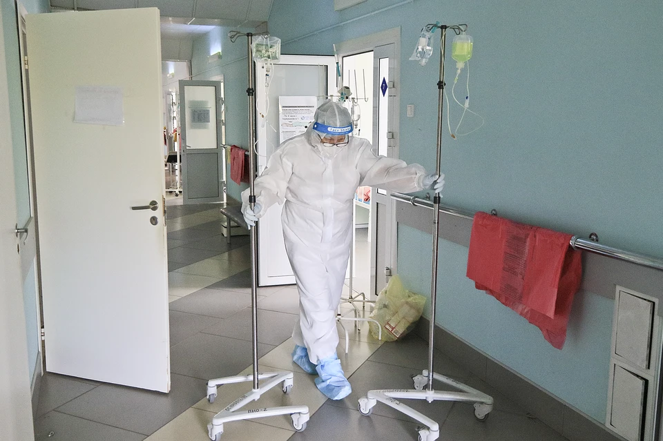 Количество мест в инфекционных госпиталях пока сокращать не планируется