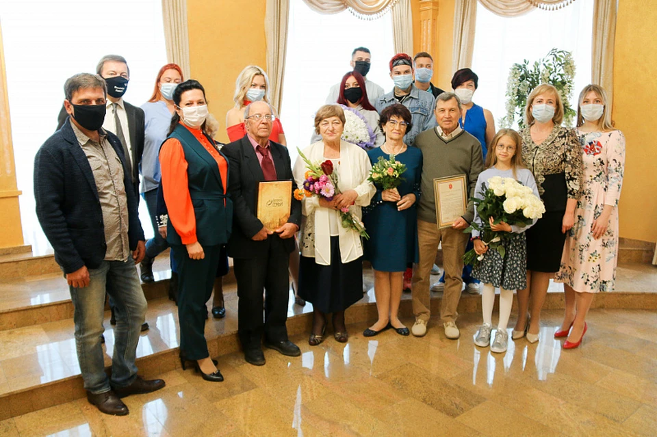 Полувековой юбилей свадьбы отпраздновали две супружеских пары из Тулы