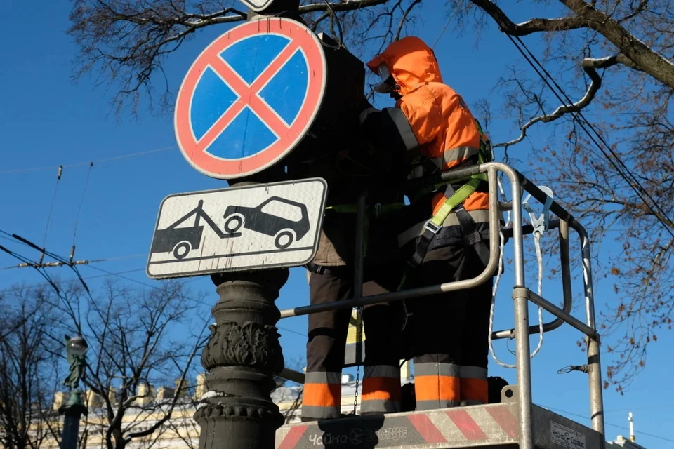 В Петербурге запретят парковаться на 71 улице в центре города.