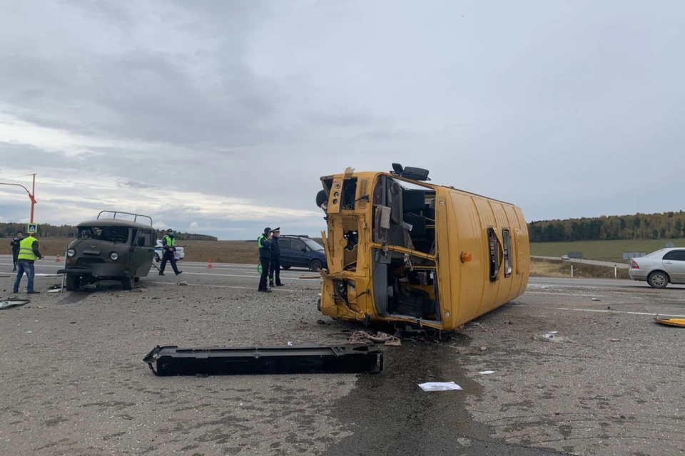 Автобус с 18 детьми перевернулся по дороге в музей в Иркутской области. Фото: прокуратура Иркутской области