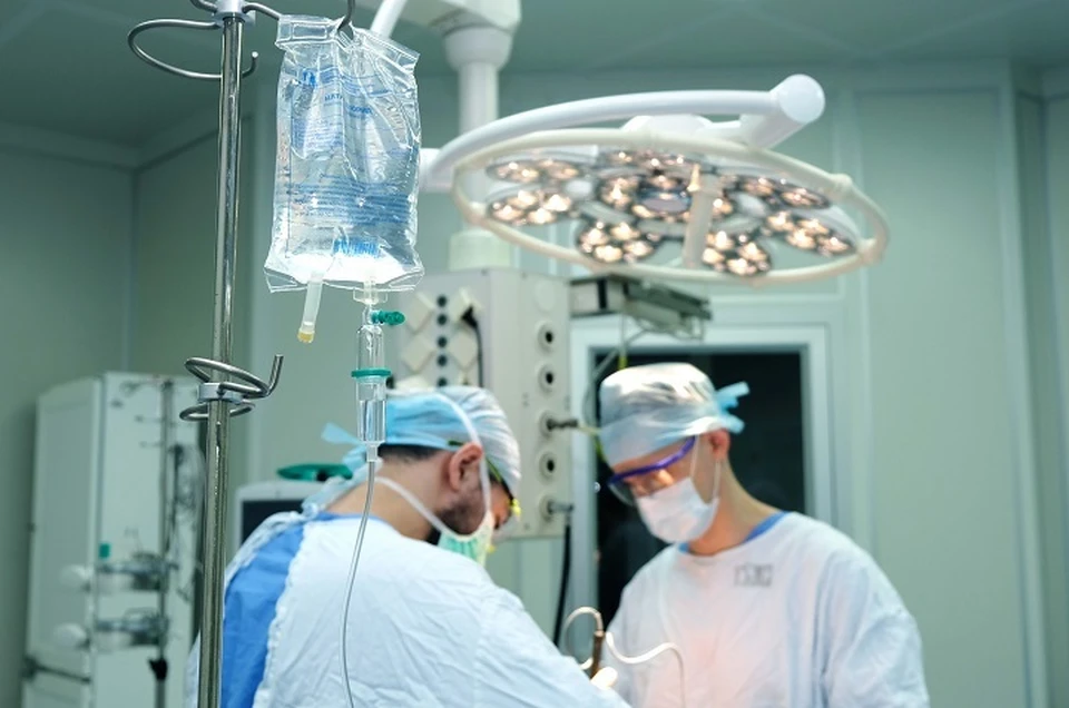 По словам врачей, без лазера операция заняла бы в три раза больше времени. Фото: департамент информационной политики Свердловской области