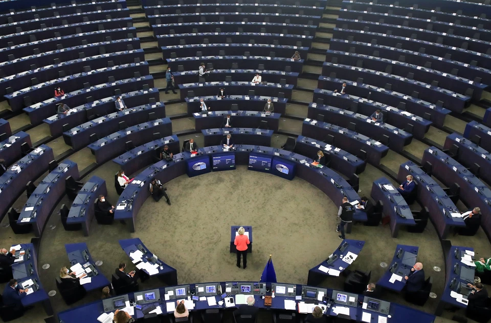 Депутат Европейского парламента Мик Уоллес предлагает пересмотреть отношения с мировыми державами