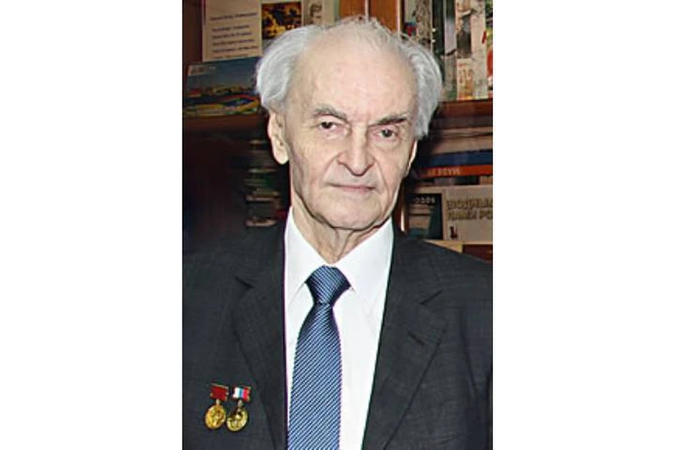 Умер главный конструктор СПМБМ «Малахит» Радий Анатольевич Шмаков / Клуб подводников