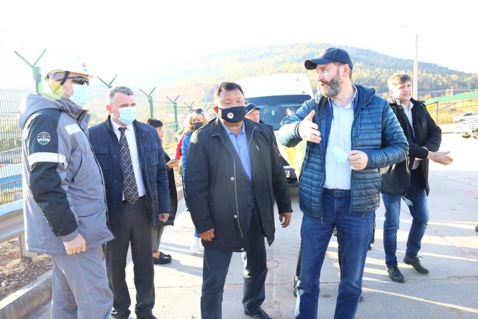 Со строительством завода полимеров и нового жилого квартала в Усть-Куте ознакомились депутаты.