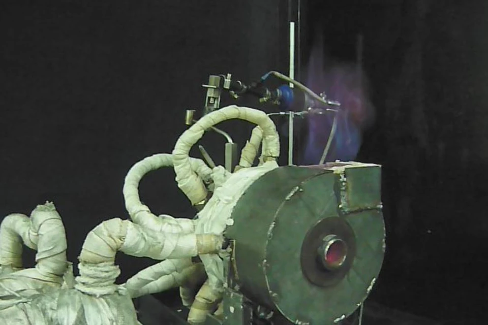 Ученые из Новосибирска создали экологичную горелку для сжигания отработанных масел. Фото: "Наука в Сибири".
