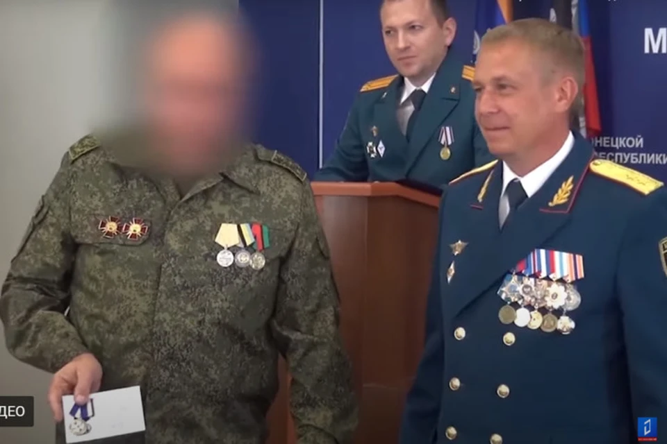 К военным наградам у капитана прибавилась и спасательная медаль. Фото: Скриншот видео «1-й Республиканский»