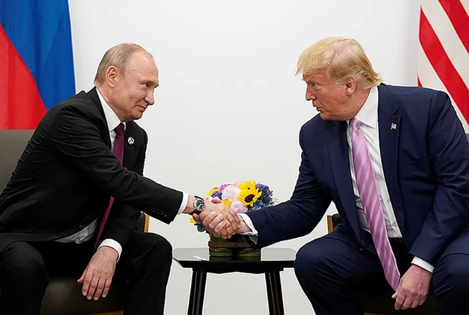 Бывший пресс-секретарь Трампа: экс-президента США намеренно пытался казаться более жестким с Путиным