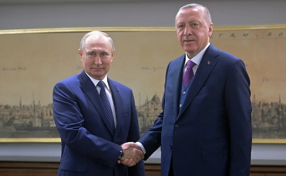 Путин заявил, что отношения России и Турции развиваются позитивно