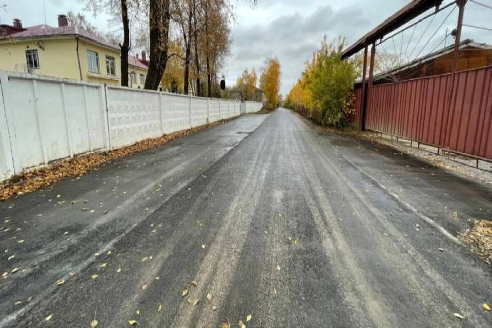 Новый асфальт уложили в два слоя по всем принятым нормативам. Фото: admkirov.ru