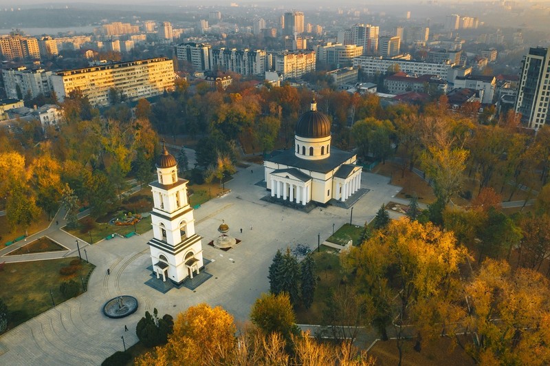 Румыны приехали в гости и просто влюбились в наш прекрасный Кишинев. Фото: соцсети