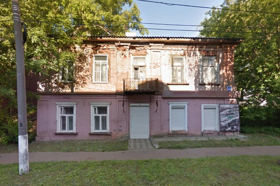 Один из признанных объектов - дом купца Якубовского, где открылся первый в Вятке детсад. Фото: google.ru/maps