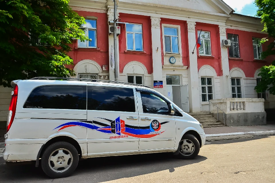 За время реализации проекта «Правомобиль» побывал в 40 городах и поселках ДНР и оказал бесплатную юридическую помощь почти 1300 жителям. Фото: ОД «Донецкая Республика»