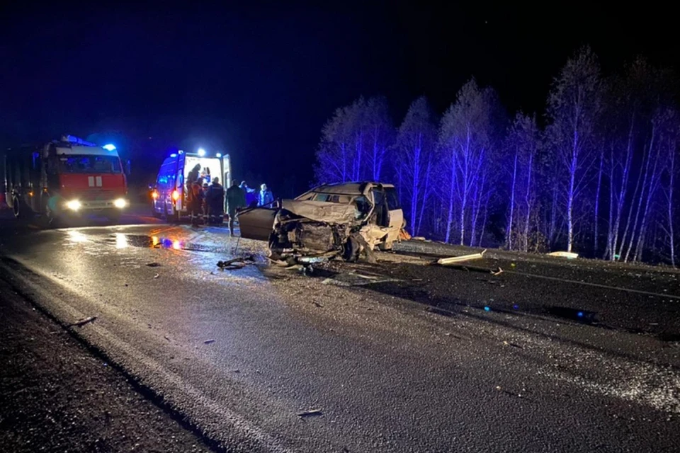 В Красноярском крае в страшной аварии два человека погибли и четверо пострадали. Фото: ГИБДД