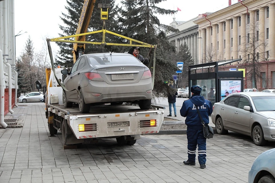 В Красноярске на проспекте Мира вдруг появился запрет на парковку