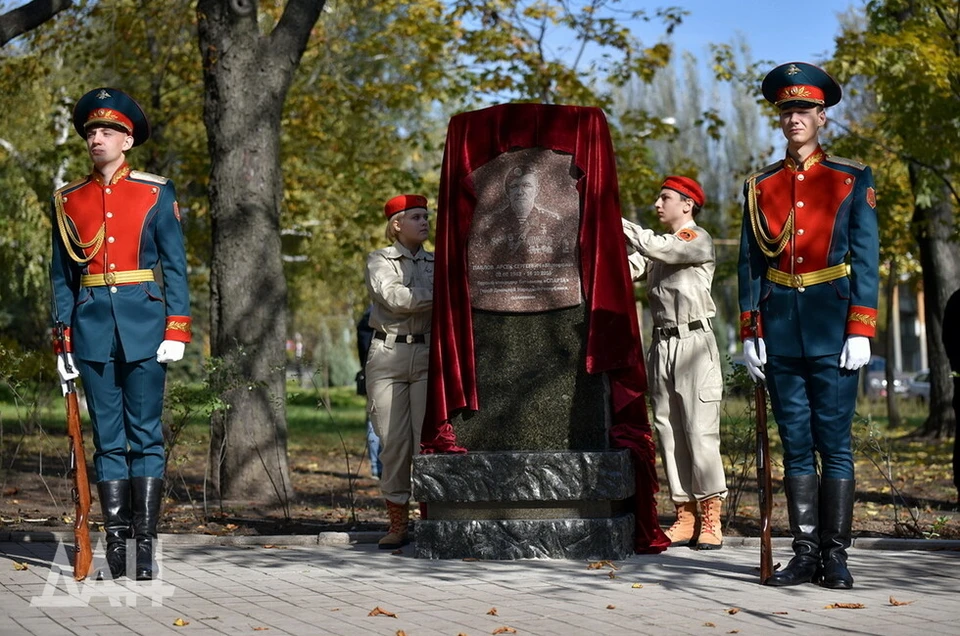 В Донецке открыли памятник Герою Республики – Мотороле. Фото: ДАН