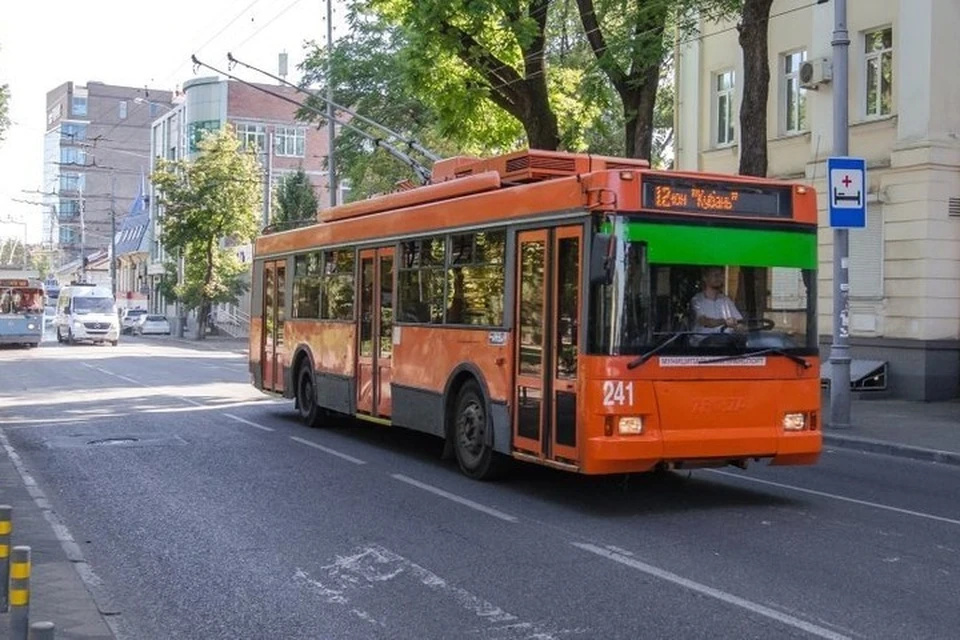 Популярные троллейбусные маршруты Краснодара продолжат работать по сокращенному график. Фото: пресс-служба администрации Краснодара