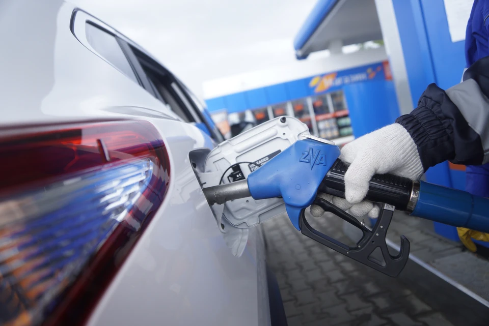 Резкий рост цен на бензин повлиял на консервацию более 40 автозаправочных станций во всех областях Кыргызстана. Что дальше?