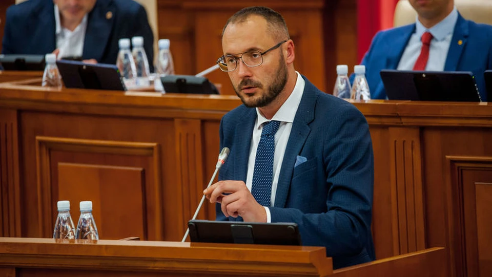 К Серджиу Литвиненко, министру юстиции, накопилось много вопросов и претензий. Фото:соцсети