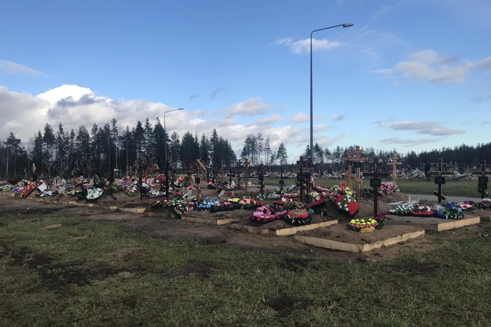 В Петербурге образовался дефицит кладбищ.