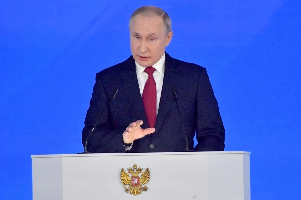 Путин поручил проработать исключение возможности продажи просроченных продуктов