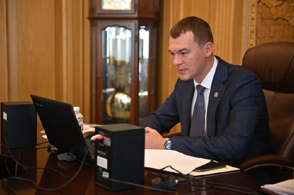 Глава региона находится на самоизолиции, поэтому он вынужден работать удаленно. Фото: правительство Хабаровского края
