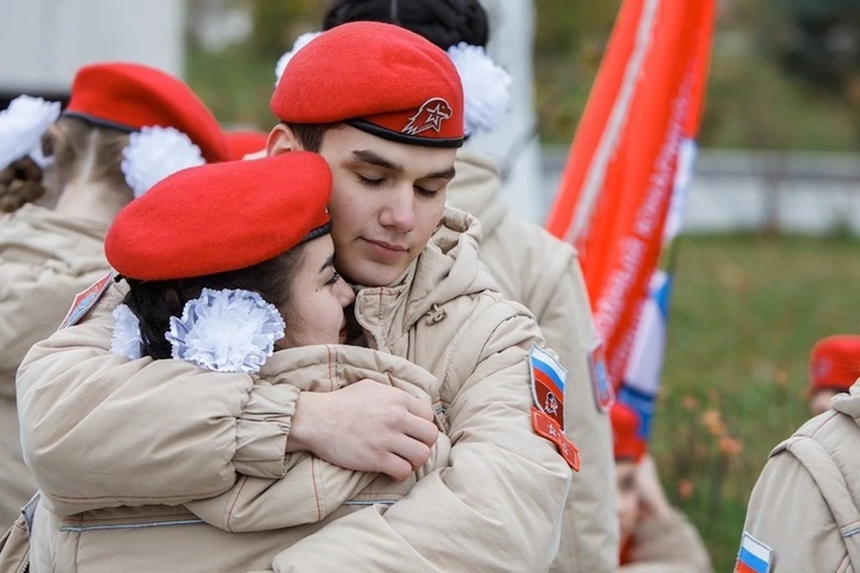 Школьная любовь переросла в большие и светлые чувства