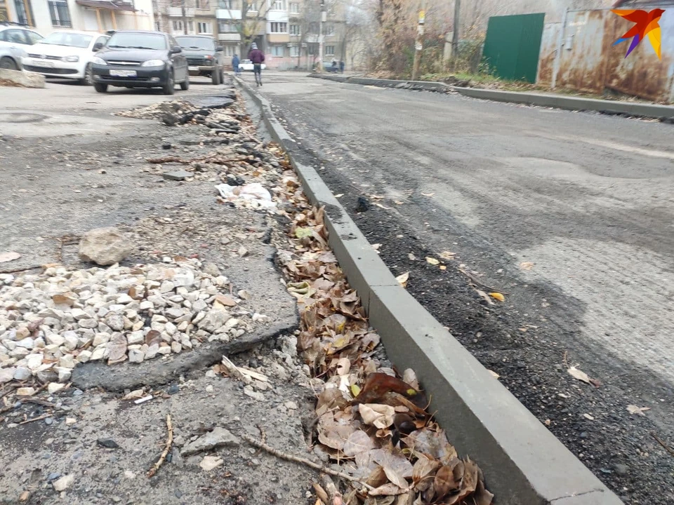 Почему бордюры нельзя установить нормально сразу - саратовцы задают этот вопрос не в первый раз