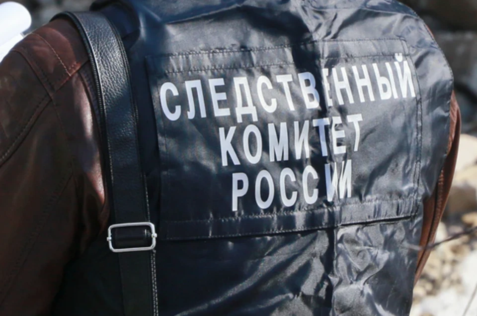 Обвиняемый сознался в преступлении под тяжестью доказательств.