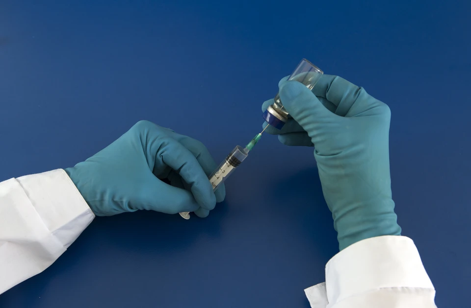 Клинические исследования вакцины от коронавируса "Спутник М" показывают ее безопасность