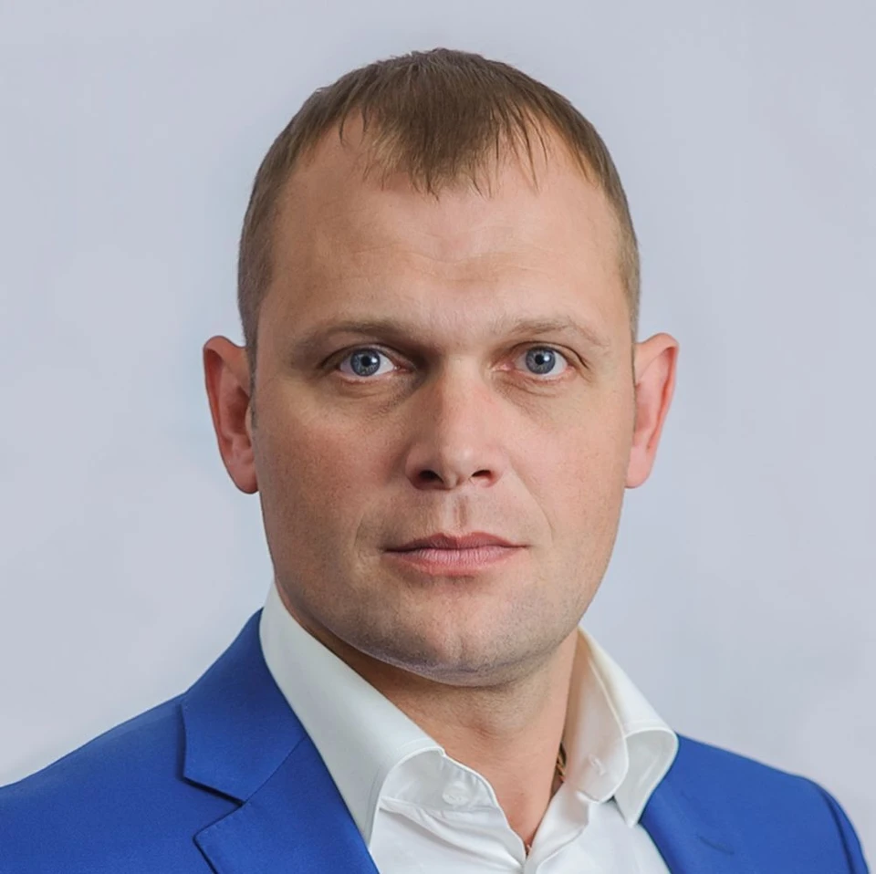 Максим Спиридонов получил мандат депутата областного Совета