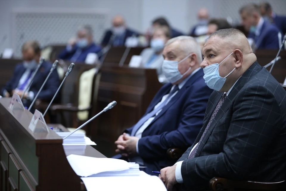 Андрей Шумилин перешел в региональный парламент из горсовета Калининграда.
