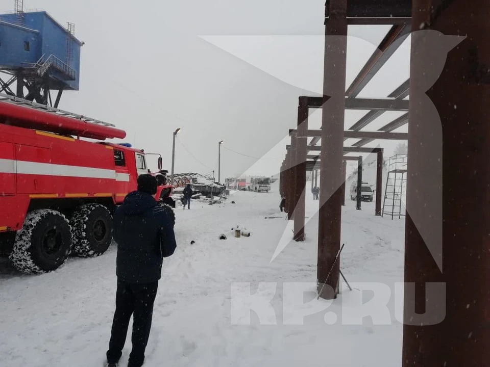 Врио главы МЧС России вылетает в Кузбасс из-за ЧП на шахте «Листвяжная».