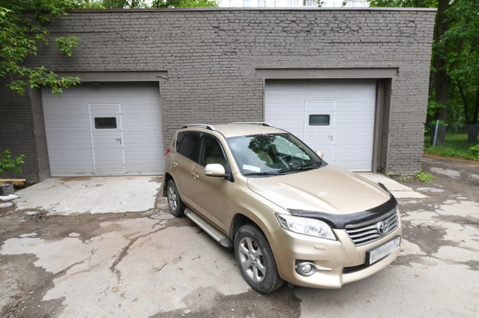 Toyota RAV4.