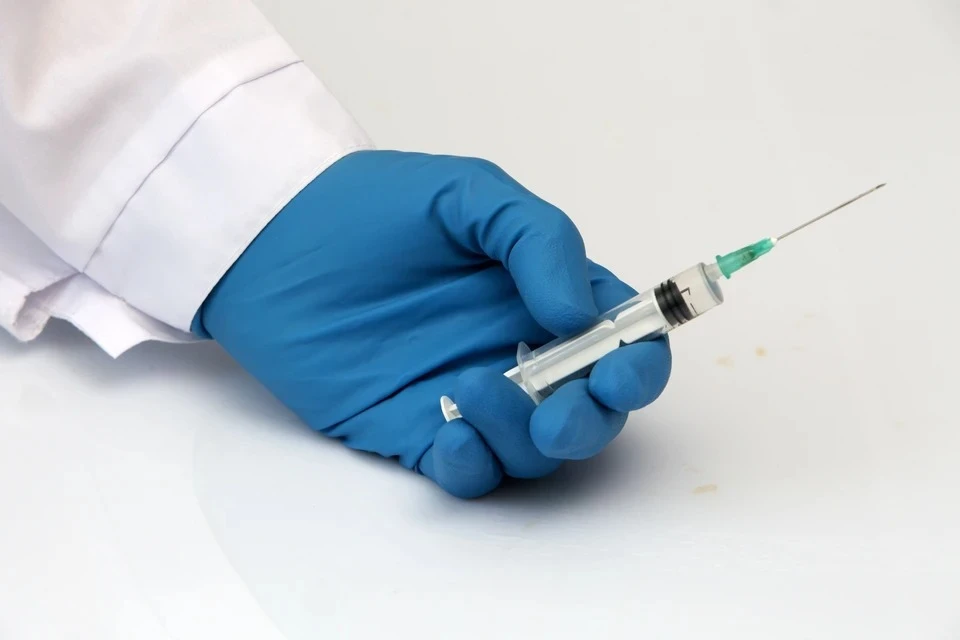 Анна Попова рассказала, нужно ли вакцинироваться от коронавируса в период подъема заболеваемости