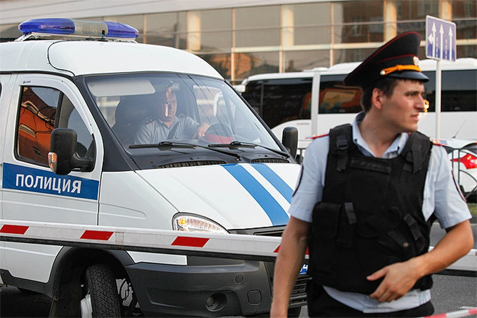 Двое бывших бывших полицейских отправились в колонию за получение взятки