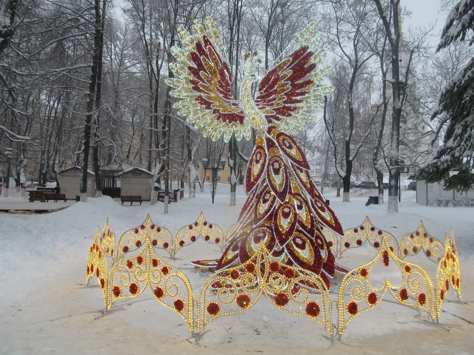 "Жар-Птица" установлена на Соборной площади.