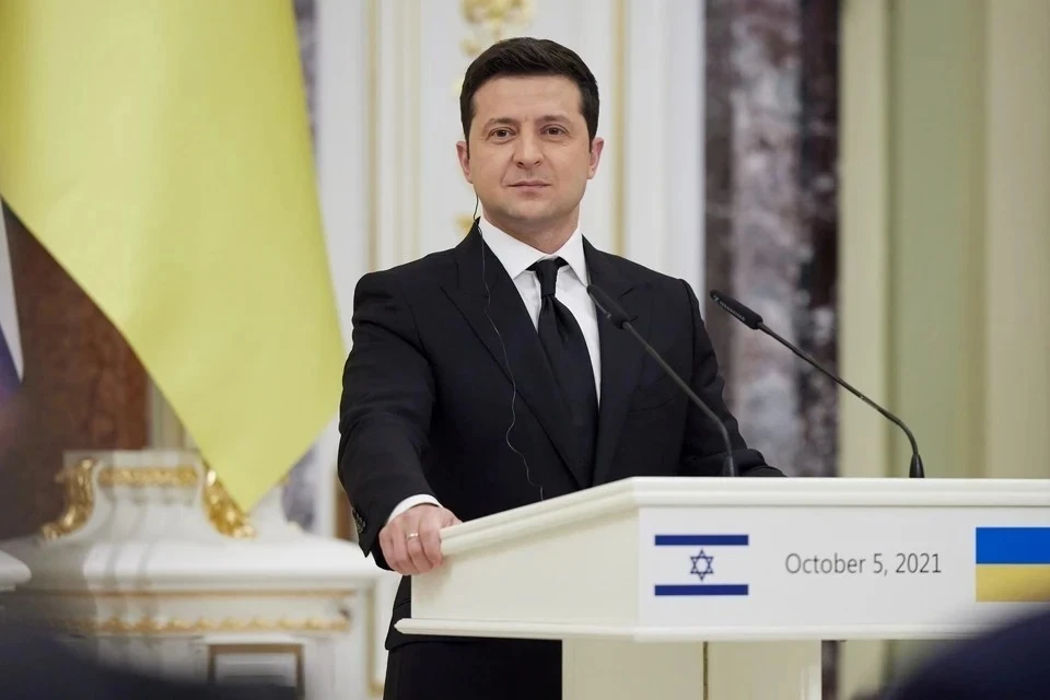 Зеленский заявил, что Украина сделает все для «честного и длительного» мира в Донбассе