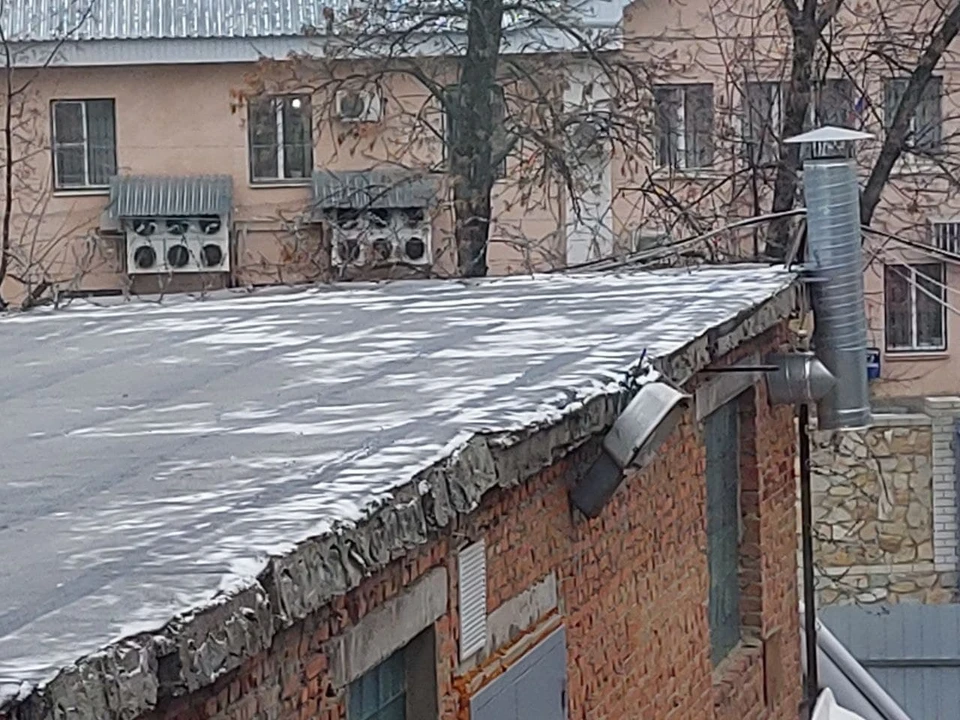 В Саратове выпал легкий снег