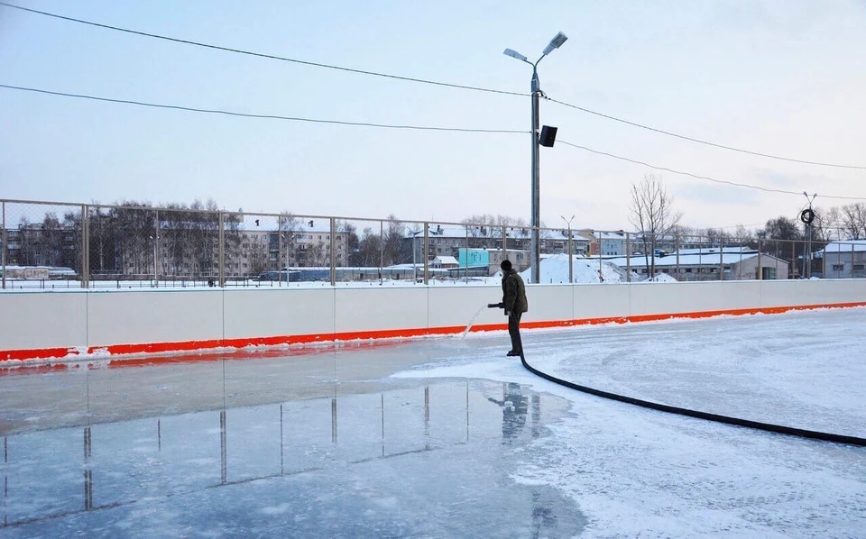 Каток временно закрыт из-за погодных условий Фото: vk.com/tverkatok69