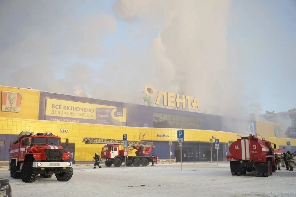 Причиной пожара в гипермаркете "Лента" в Томске мог стать умышленный поджог