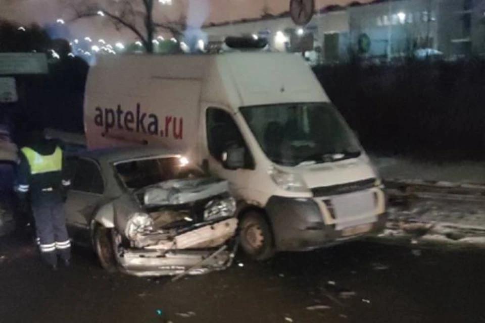 Две аварии спровоцировали большую пробку на Московском шоссе в Петербурге