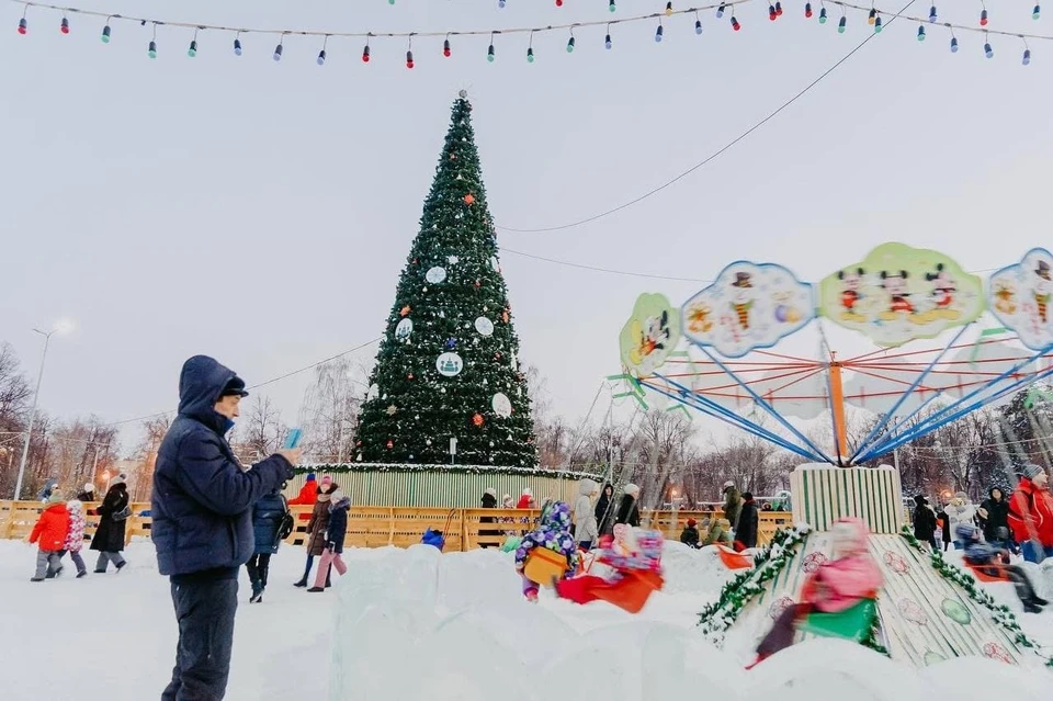 Для посетителей парка оборудовали фотозону и зоны с активностями. Фото: администрация Кировского и Московского районов Казани