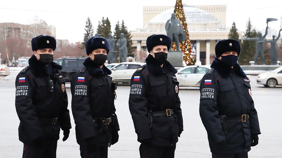 В Новосибирск туристическая полиция будет оказывать психологическую помощь  иностранцам - KP.RU