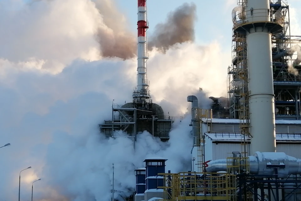 Пожар на нефтезаводе ликвидирован